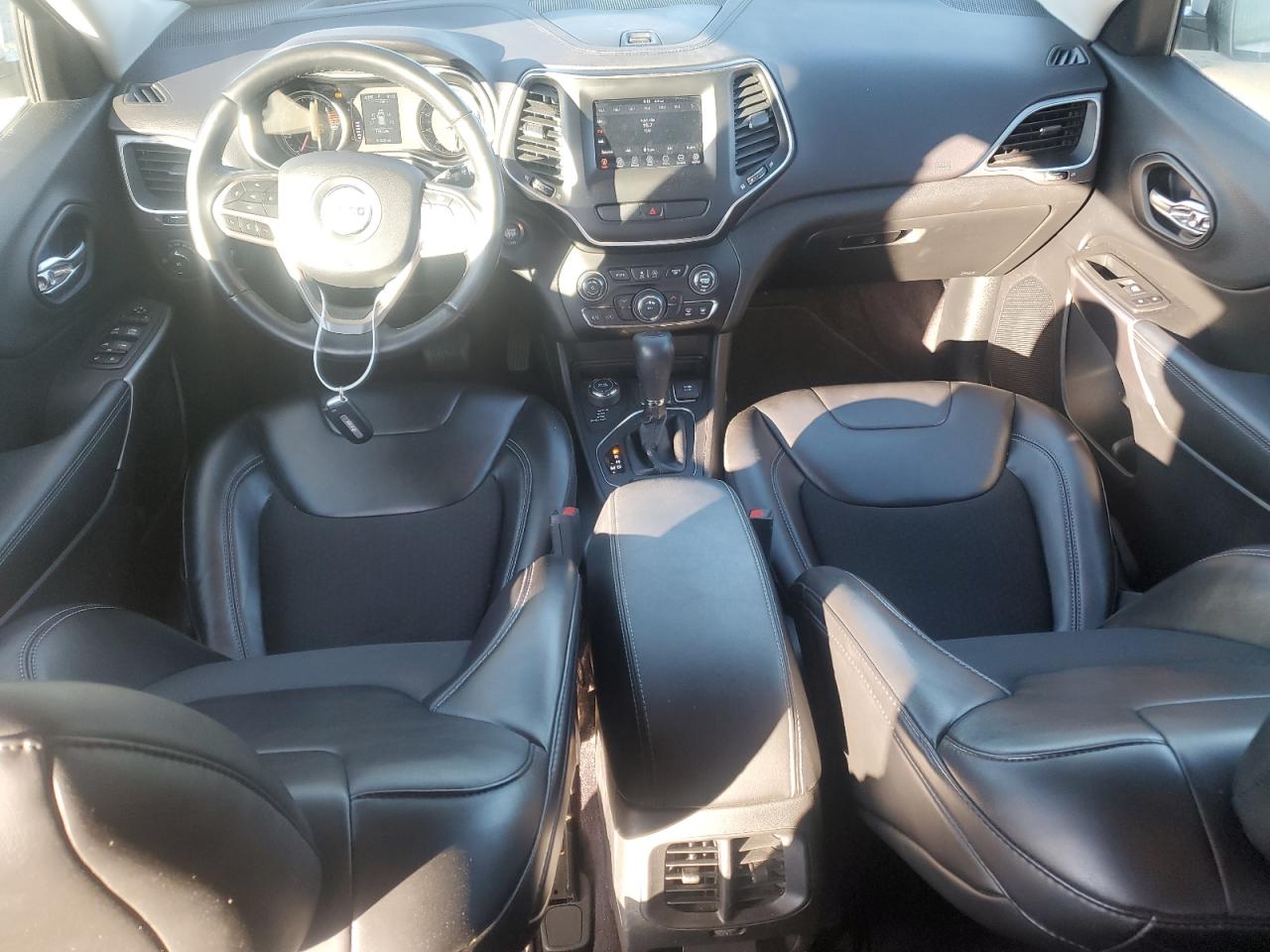 2019 Jeep Cherokee Latitude Plus VIN: 1C4PJMLB7KD104870 Lot: 87245955