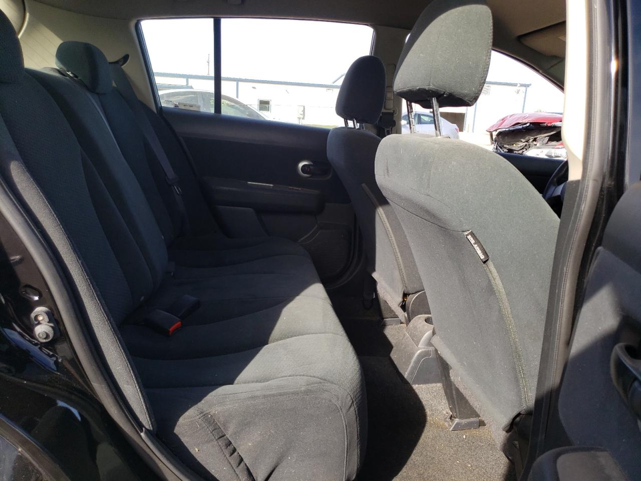 2010 Nissan Versa S VIN: 3N1BC1CP0AL447997 Lot: 81940015