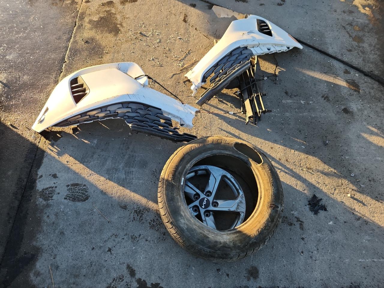 2022 Kia K5 Lxs VIN: 5XXG14J26NG147304 Lot: 90365365