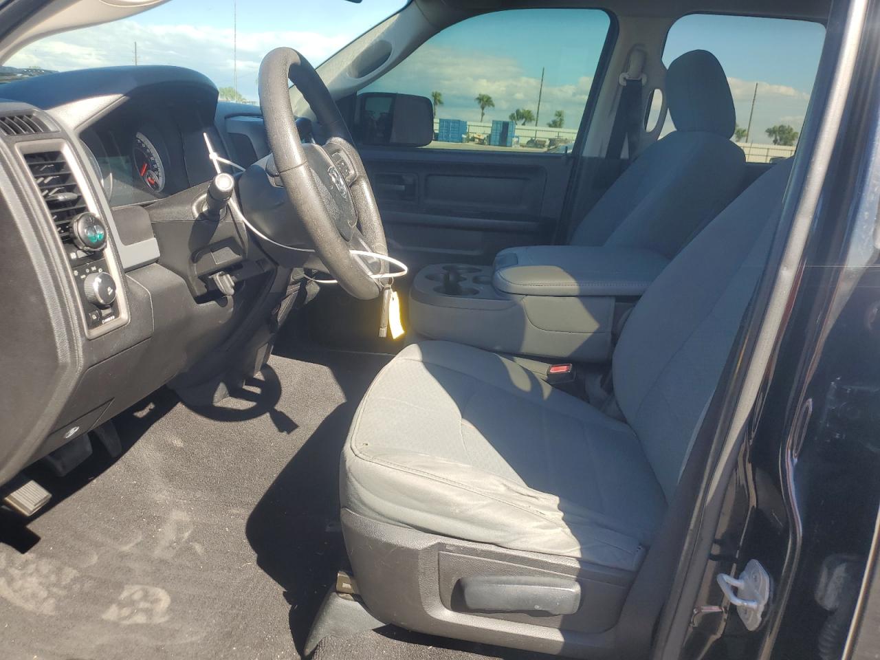 2013 Ram 1500 St VIN: 1C6RR7FT0DS652643 Lot: 82262625