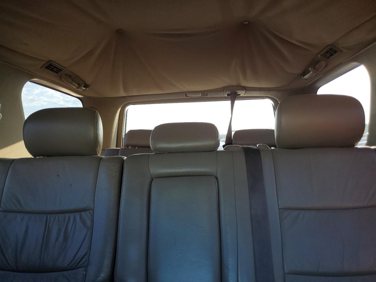 2002 Toyota Sequoia Limited VIN: 5TDZT38AX2S120885 Lot: 82451515