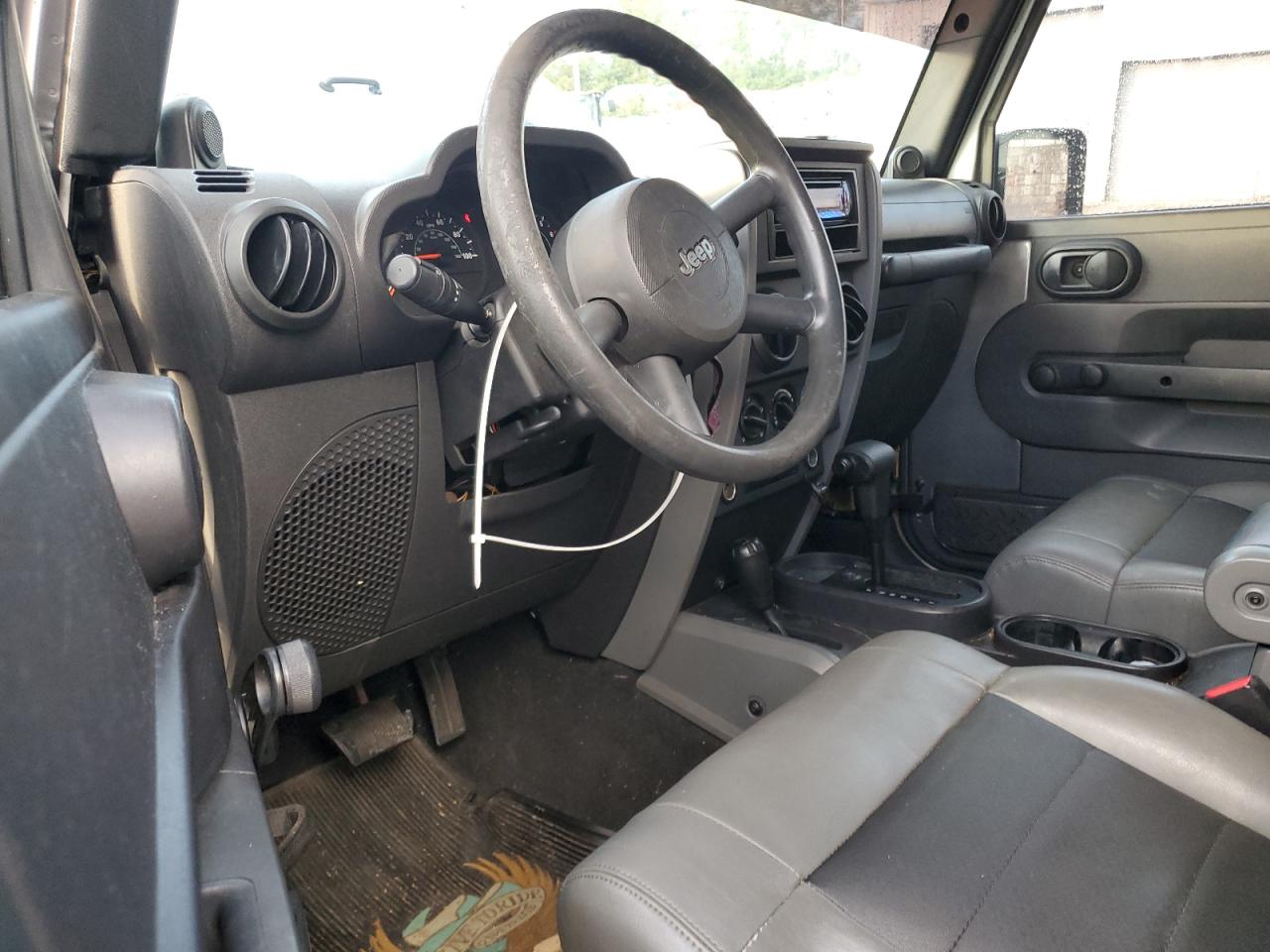 2008 Jeep Wrangler X VIN: 1J4FA24168L601679 Lot: 81061885