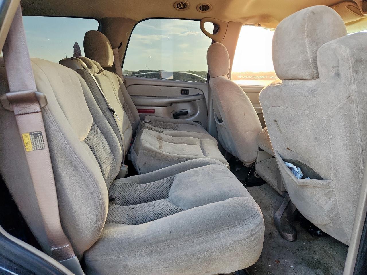 2005 Chevrolet Tahoe C1500 VIN: 1GNEC13V25R240252 Lot: 82318705