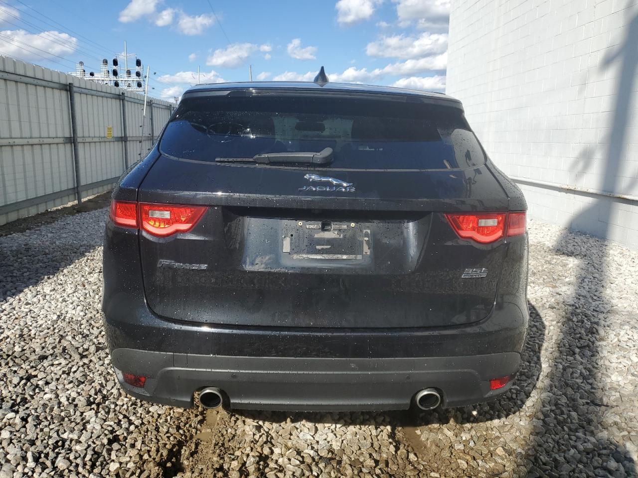 2017 Jaguar F-Pace R - Sport VIN: SADCL2BV3HA047154 Lot: 87237975