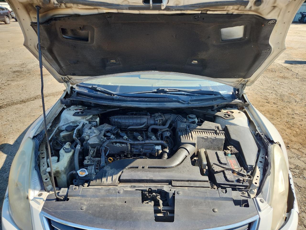 2011 Nissan Altima Base VIN: 1N4AL2AP1BN492584 Lot: 81897755