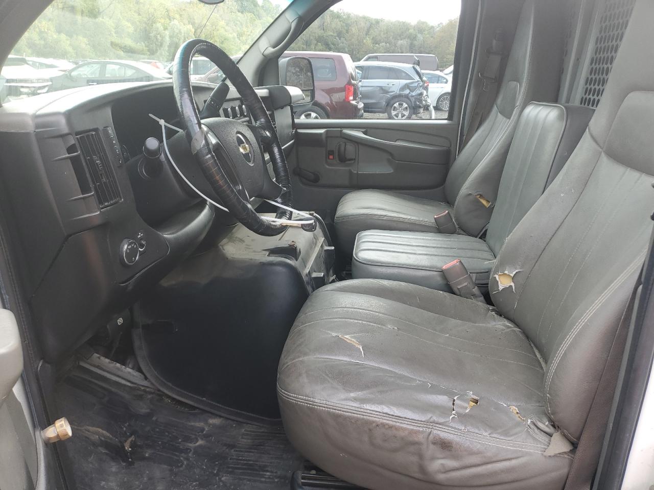 2011 Chevrolet Express G2500 VIN: 1GCWGFFA2B1142629 Lot: 82436775