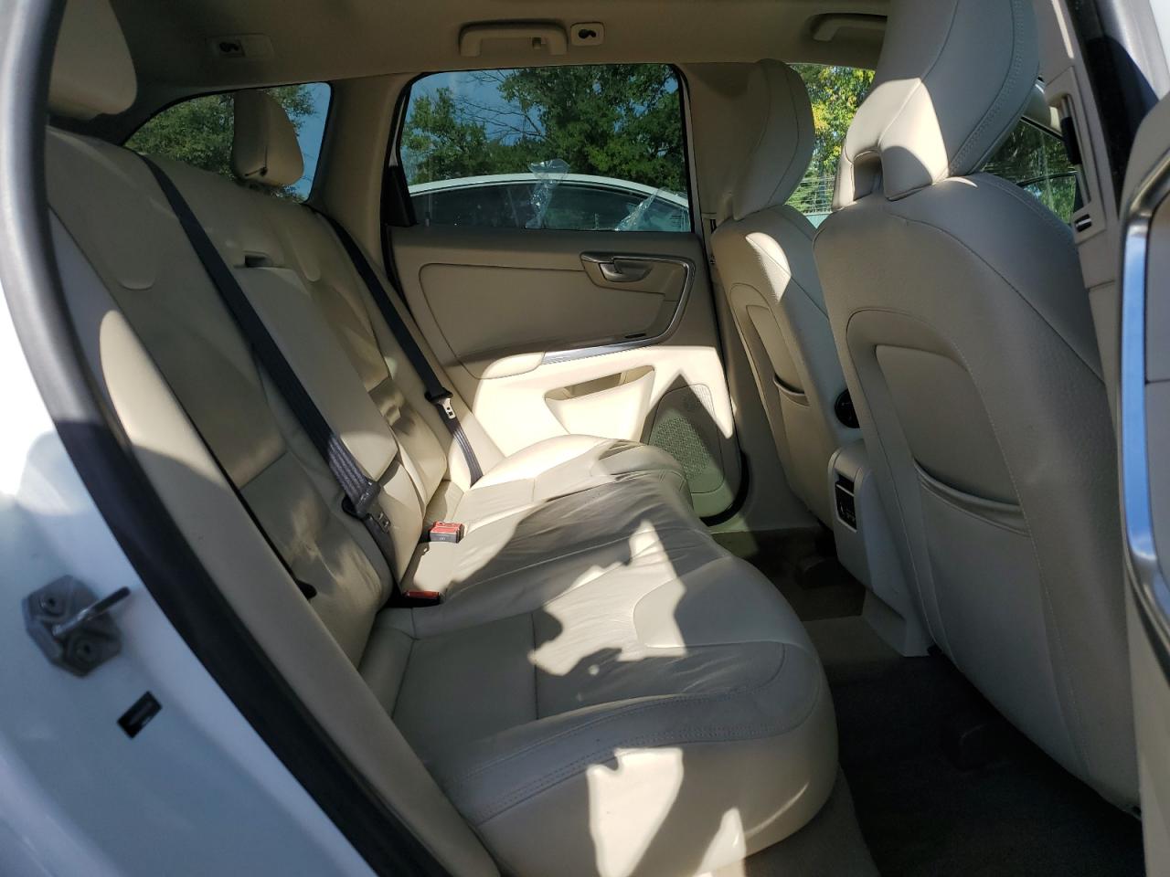 2014 Volvo Xc60 3.2 VIN: YV4952DZ3E2527326 Lot: 85776325