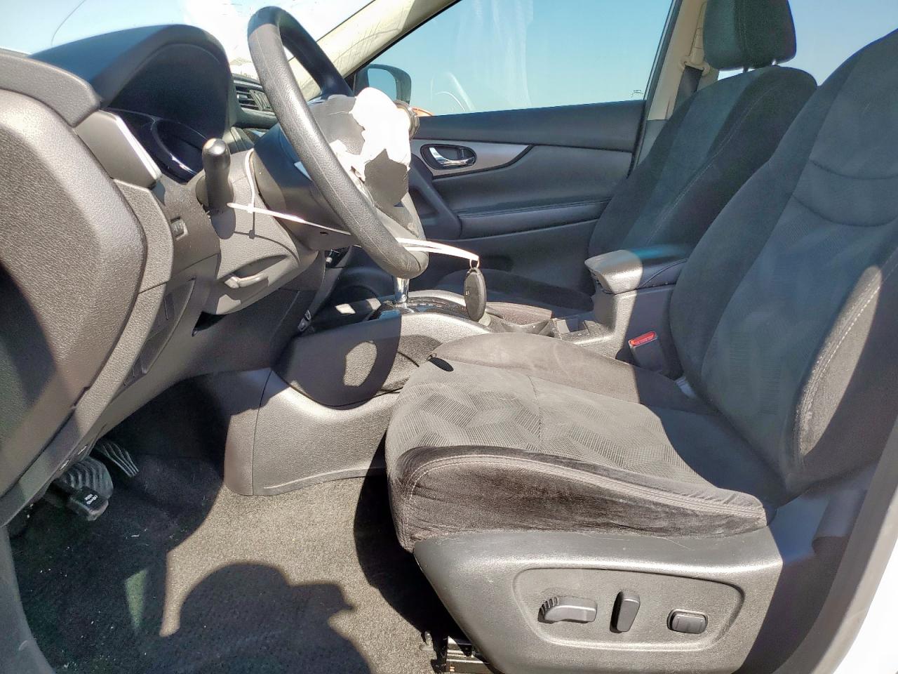 2016 Nissan Rogue S VIN: 5N1AT2MTXGC911582 Lot: 82288905