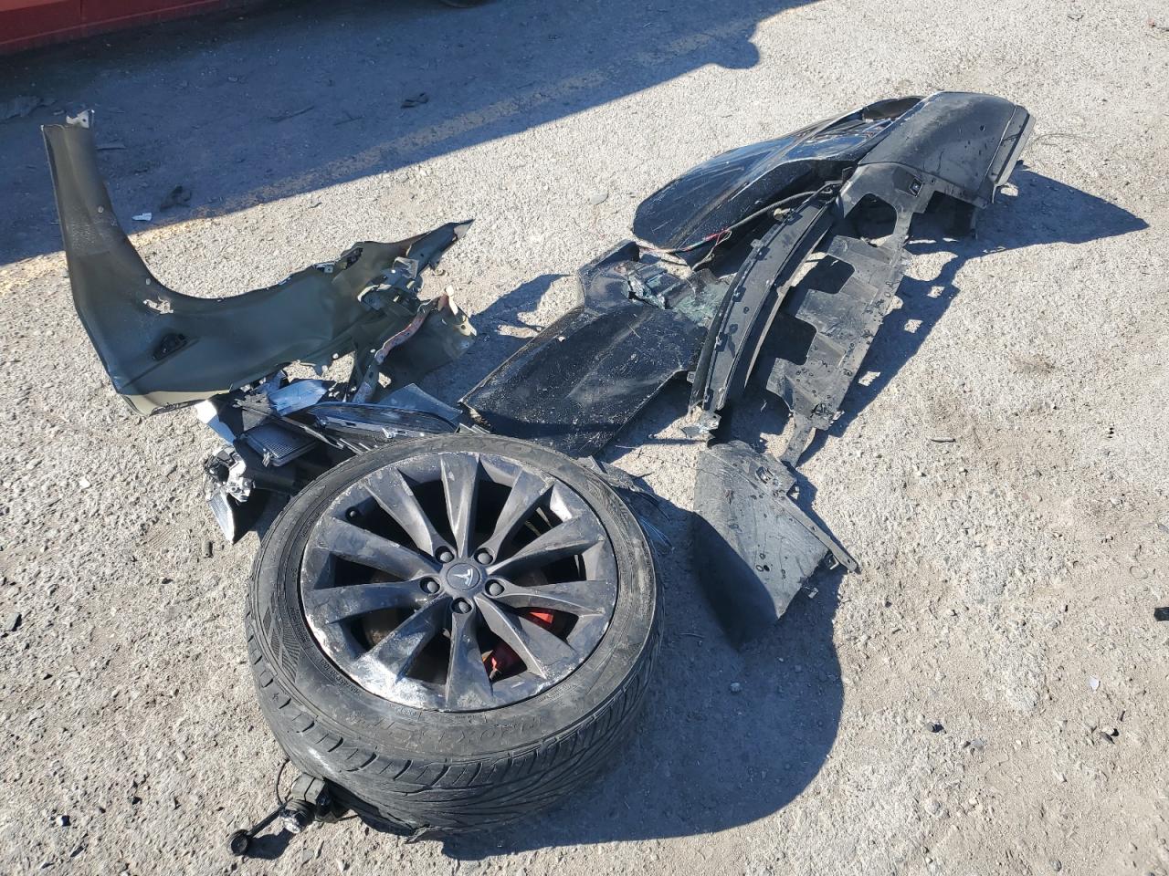 2018 Tesla Model X VIN: 5YJXCDE43JF091650 Lot: 89853275