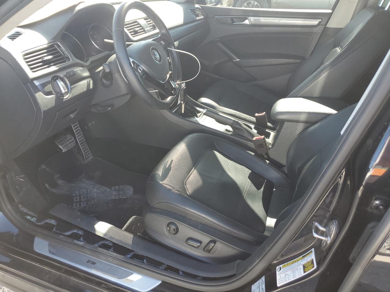 2018 Volkswagen Passat S VIN: 1VWAA7A34JC020672 Lot: 84995645