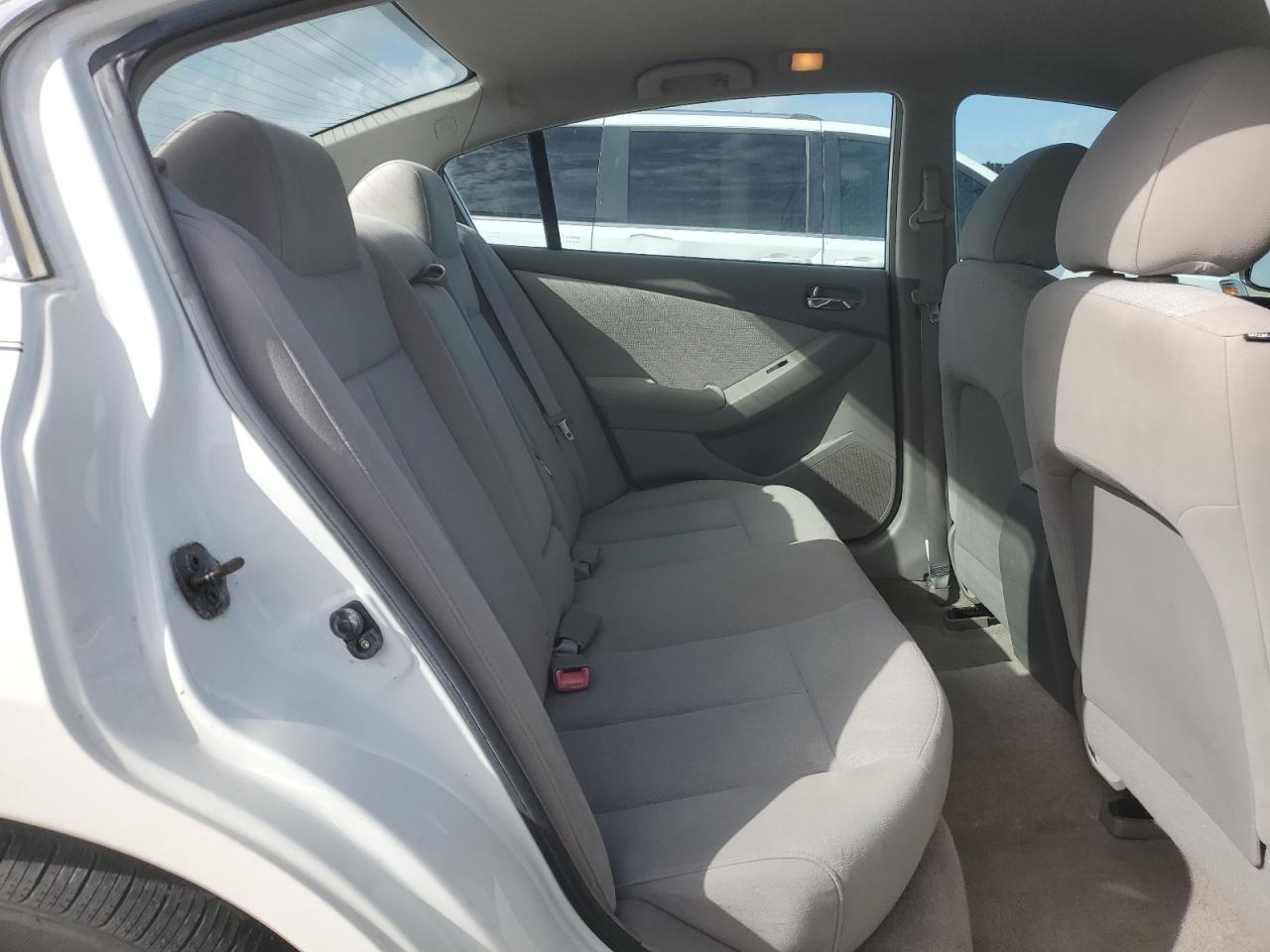 2010 Nissan Altima Base VIN: 1N4AL2AP1AN419925 Lot: 84886445