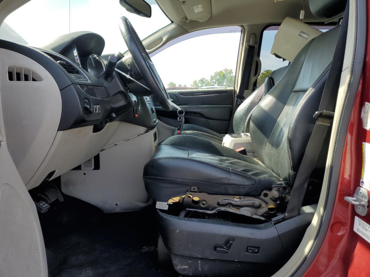 2014 Chrysler Town & Country Touring VIN: 2C4RC1BG5ER218155 Lot: 84285365
