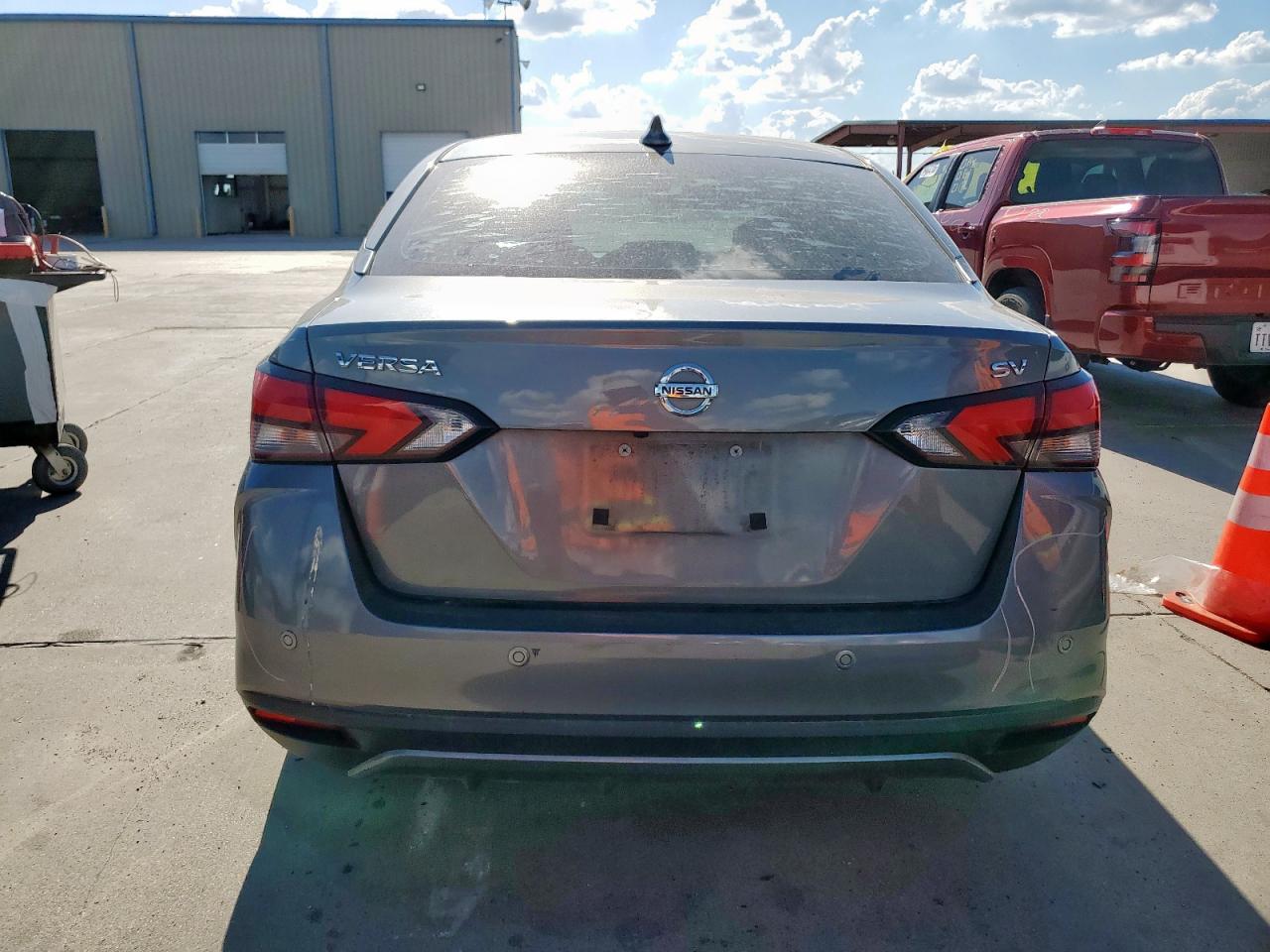 2020 Nissan Versa Sv VIN: 3N1CN8EV5LL909847 Lot: 81201025