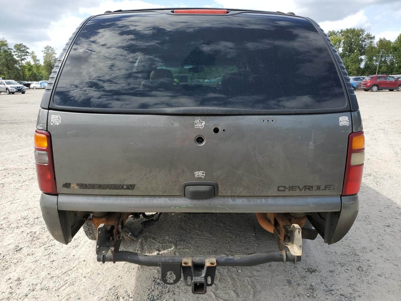 2002 Chevrolet Suburban C1500 VIN: 3GNEC16Z52G307856 Lot: 81995365