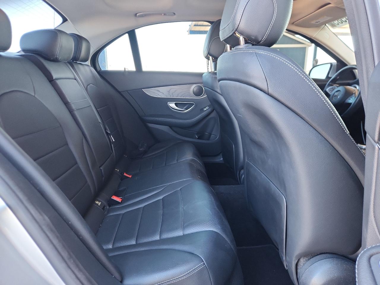 2017 Mercedes-Benz C 300 VIN: 55SWF4JB2HU218940 Lot: 87314585