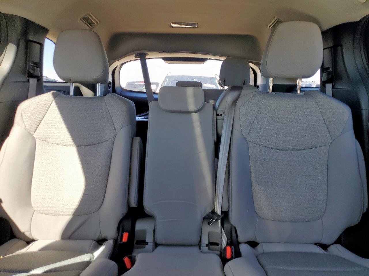 2025 Toyota Sienna Le VIN: 5TDKRKEC3SS239345 Lot: 87226875