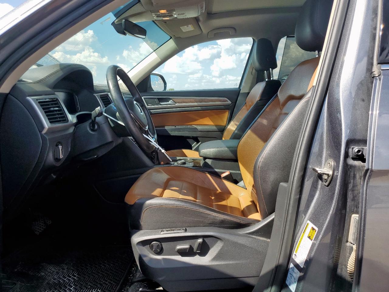 2019 Volkswagen Atlas Sel Premium VIN: 1V2NR2CA9KC620597 Lot: 84837465