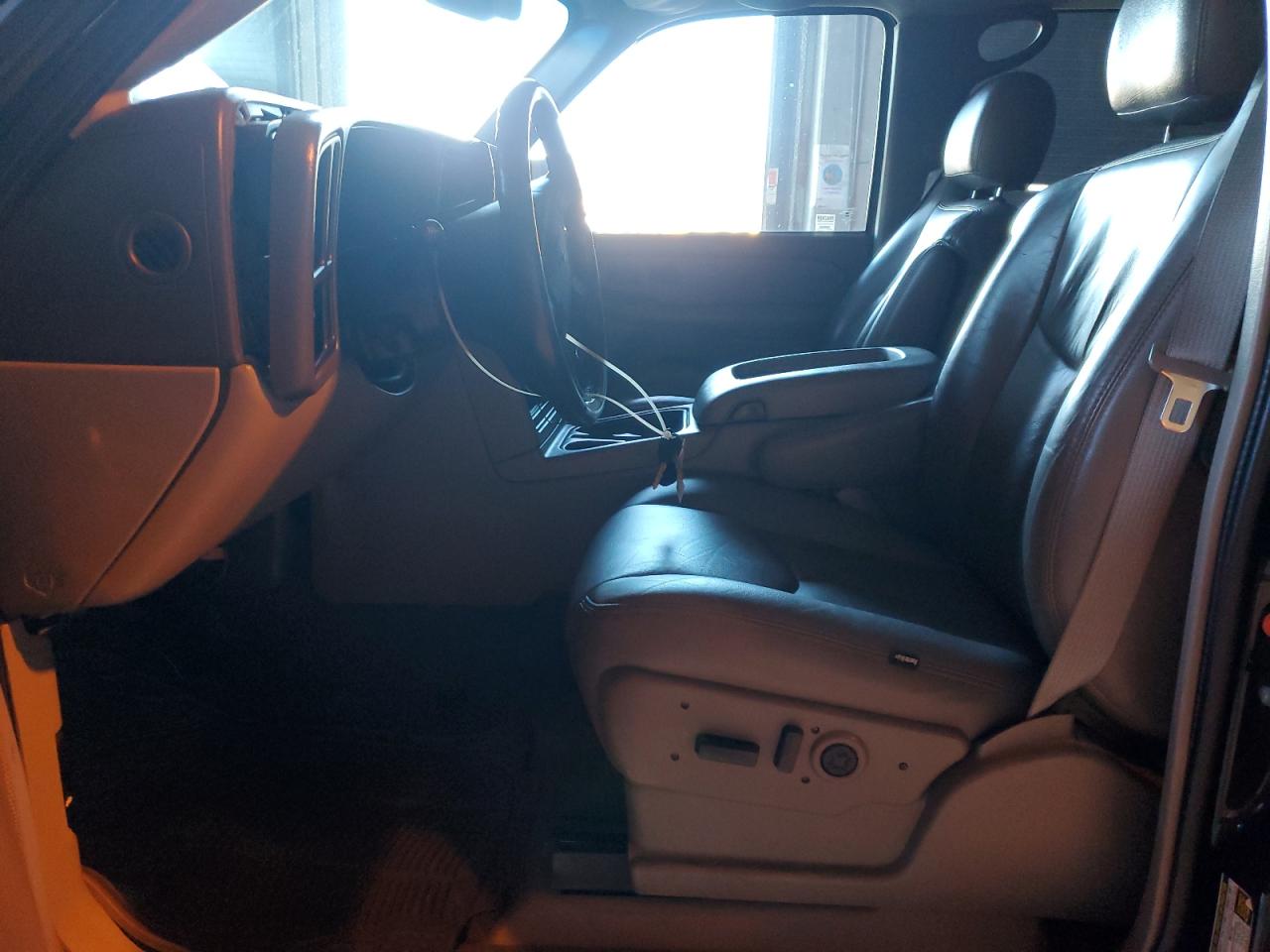 2005 Chevrolet Avalanche C1500 VIN: 3GNEC12Z55G241304 Lot: 85879245