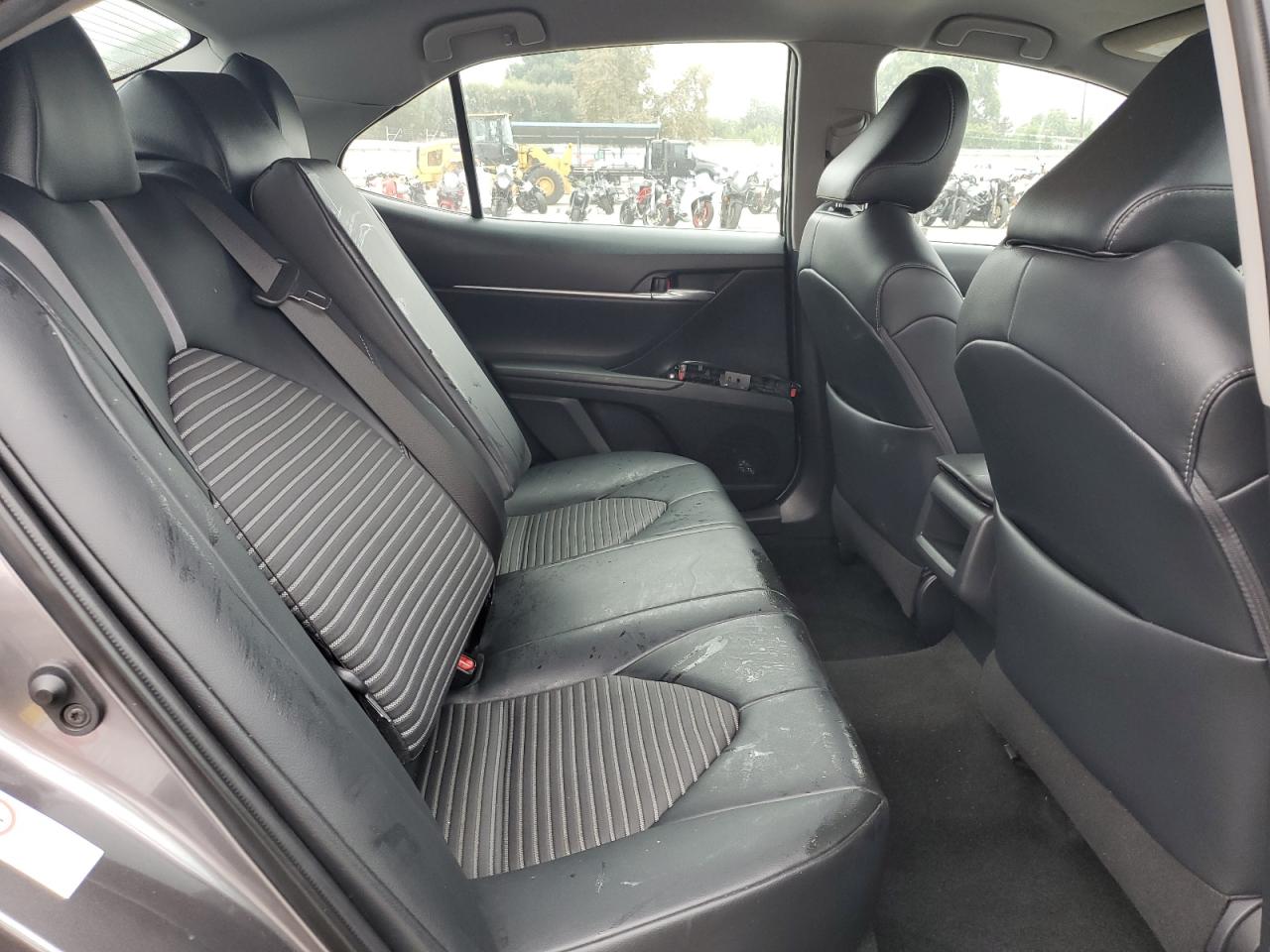 2019 Toyota Camry L VIN: 4T1B11HKXKU184064 Lot: 85776475