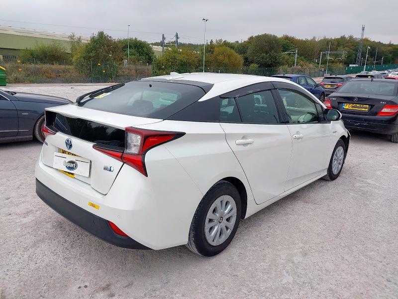 2019 TOYOTA PRIUS HYBRID 