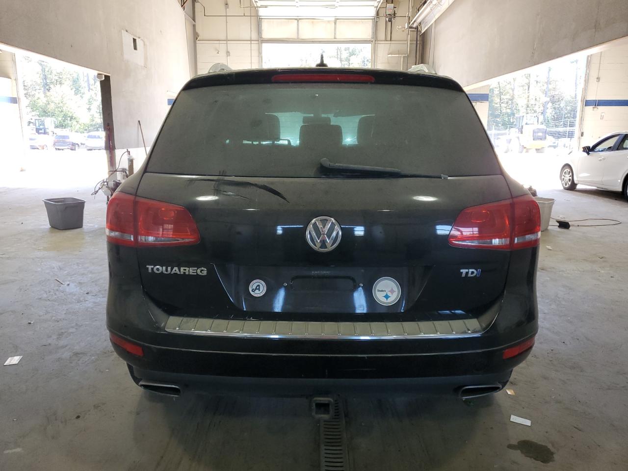 2014 Volkswagen Touareg V6 Tdi VIN: WVGEP9BP4ED001471 Lot: 89610375
