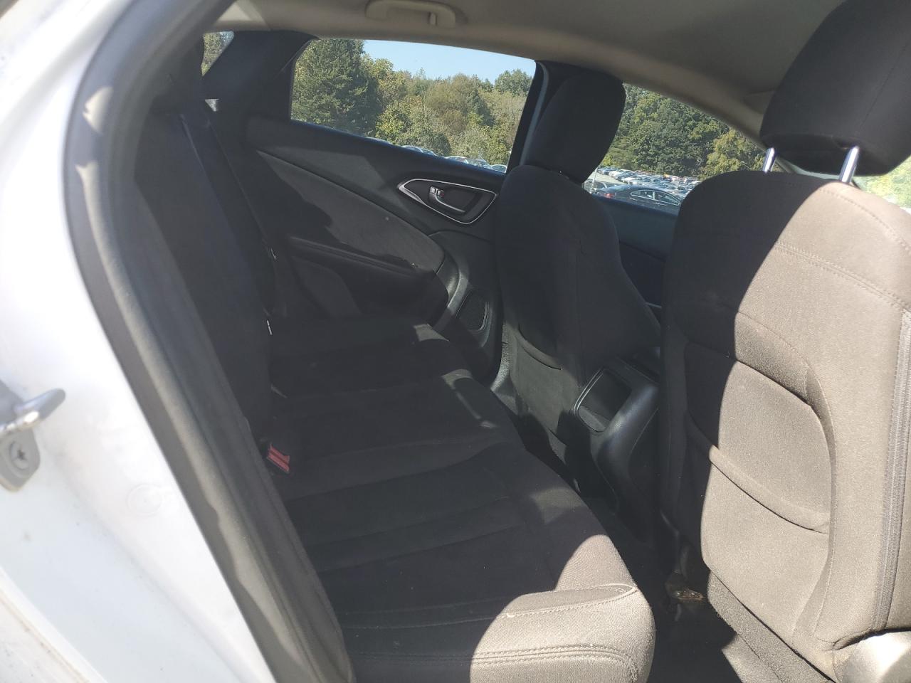 2015 Chrysler 200 Limited VIN: 1C3CCCABXFN502018 Lot: 82246625