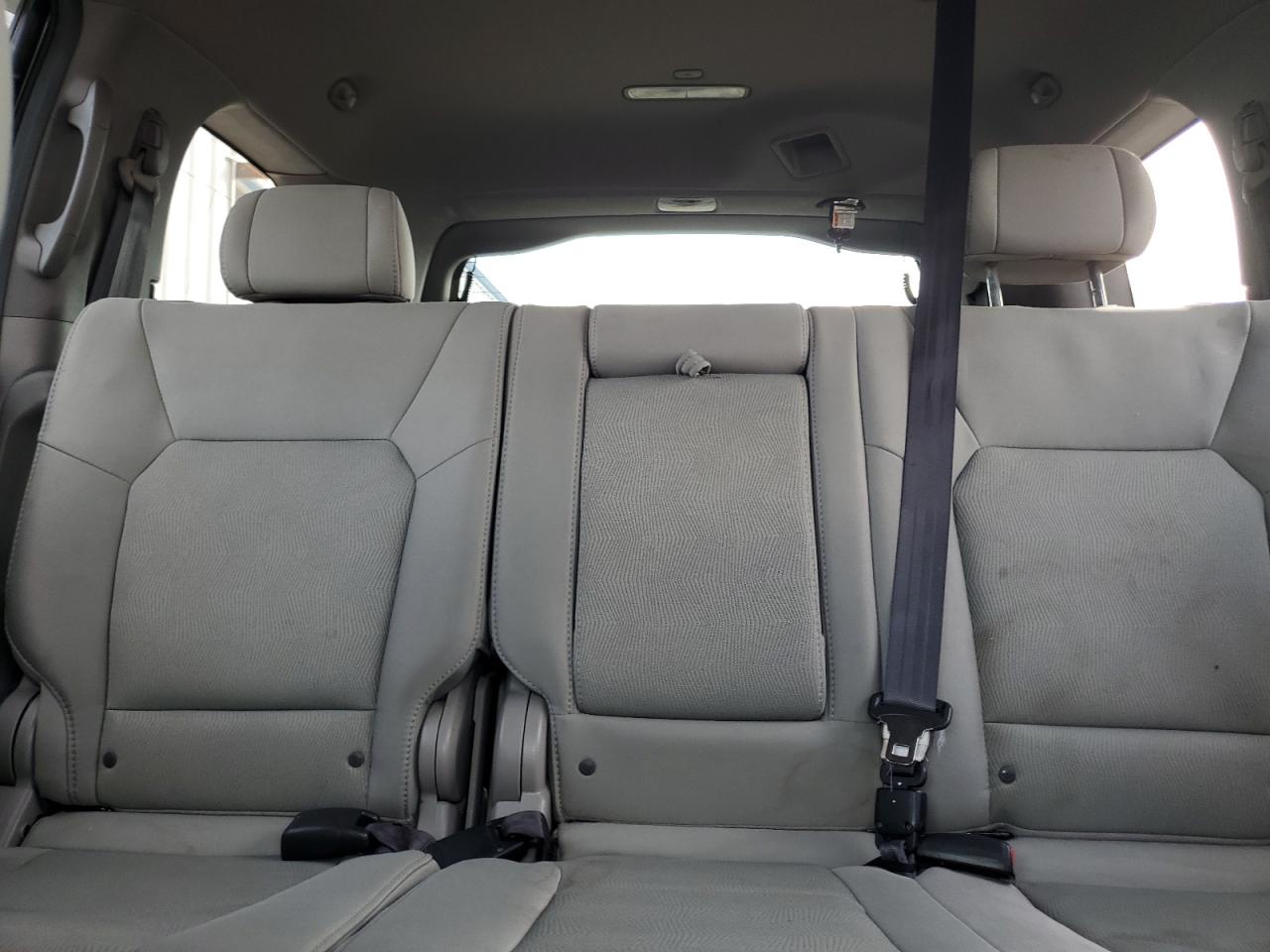 2011 Honda Pilot Lx VIN: 5FNYF3H25BB002677 Lot: 86169985