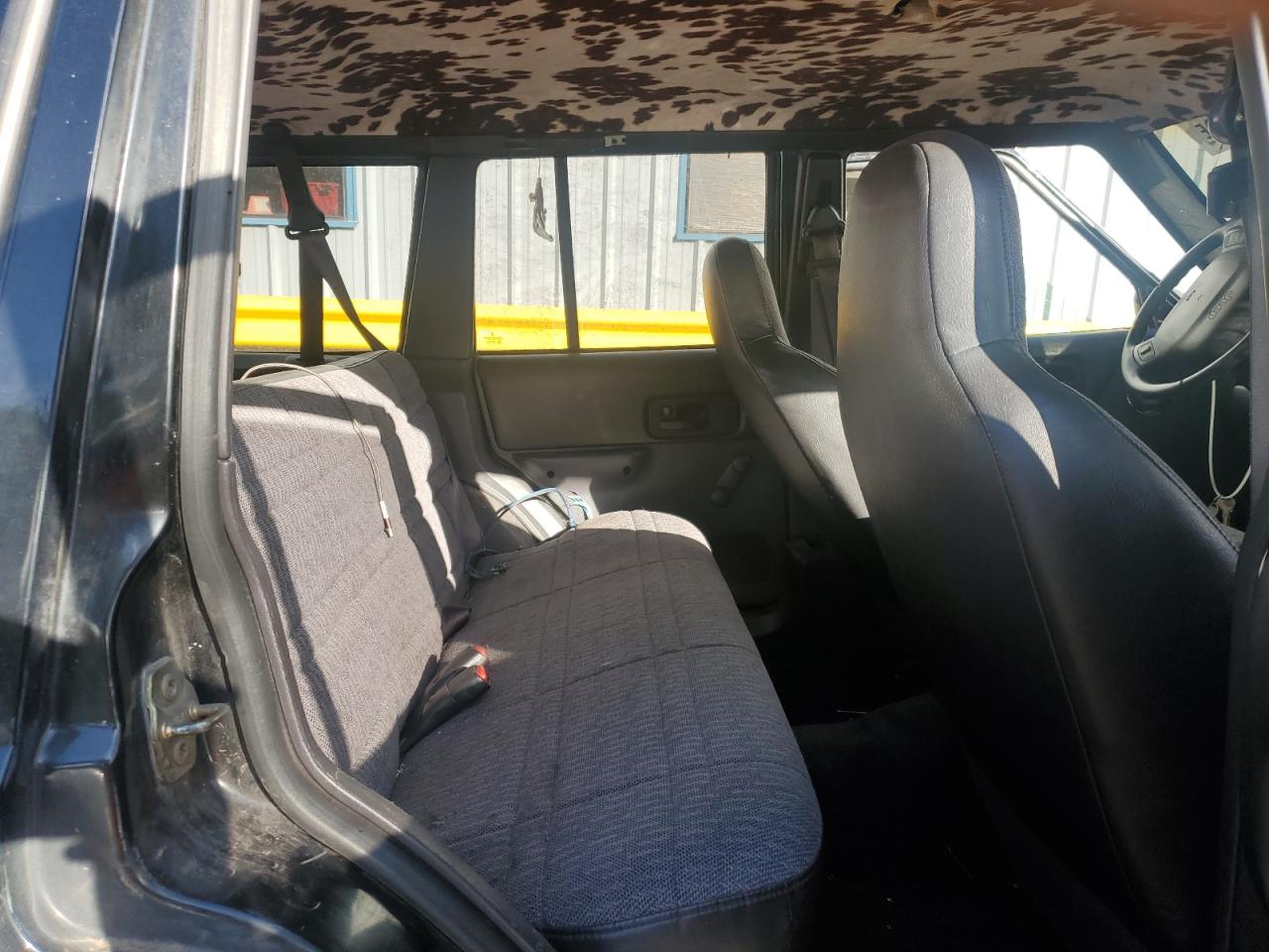 1999 Jeep Cherokee Se VIN: 1J4FT28P3XL595475 Lot: 82218895