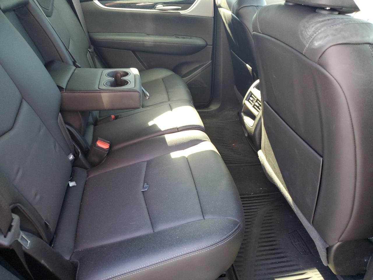 2024 Cadillac Xt5 Premium Luxury VIN: 1GYKNDRS5RZ731662 Lot: 84399065