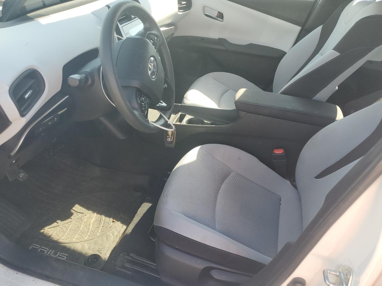 2020 Toyota Prius Le VIN: JTDL9RFU2L3016673 Lot: 82400155