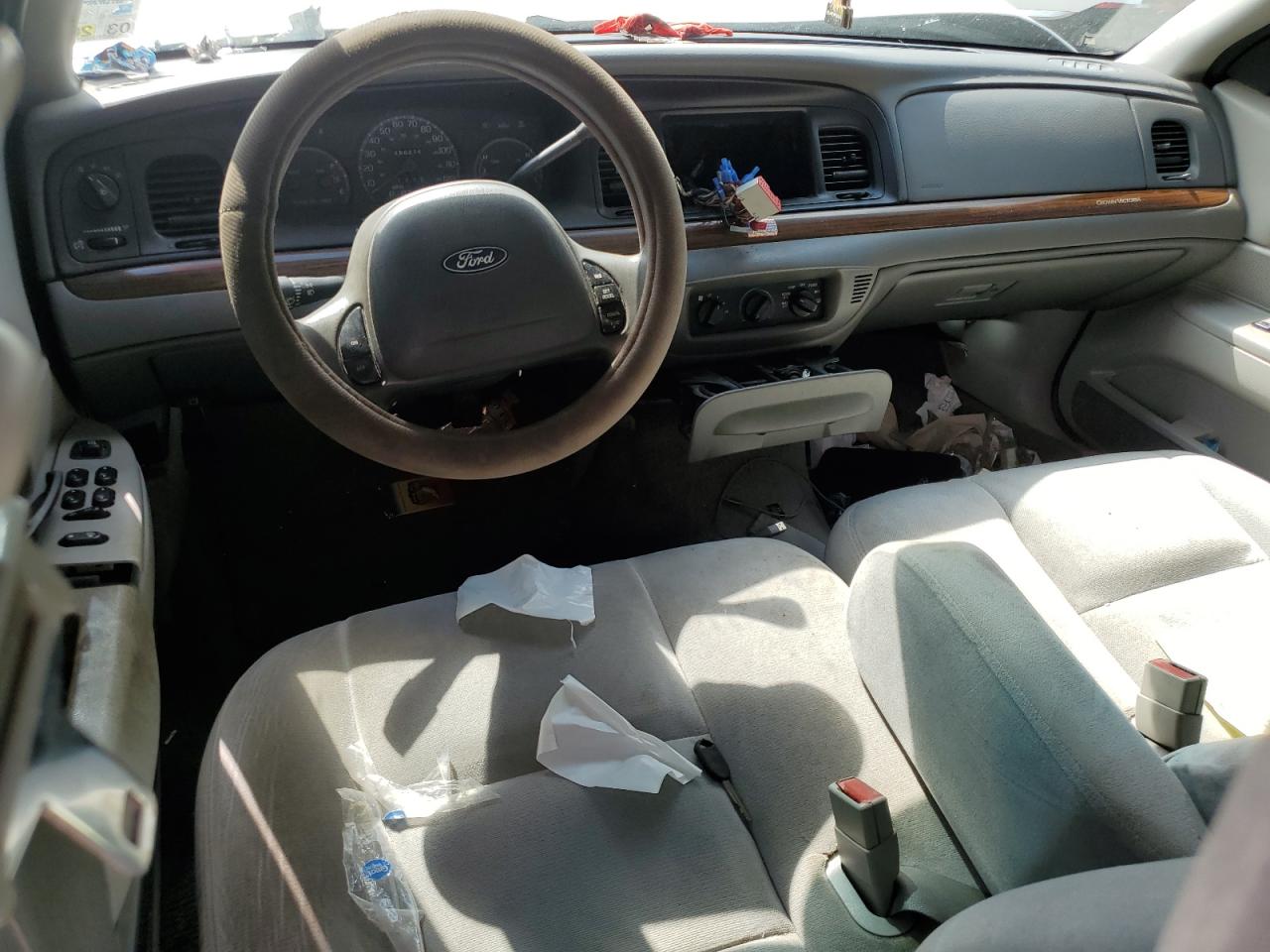 2003 Ford Crown Victoria VIN: 2FAFP73W83X116900 Lot: 85554325