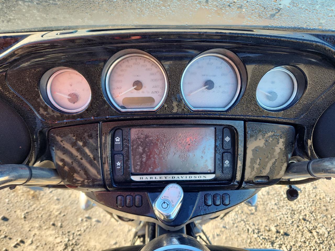 2014 Harley-Davidson Flhxs Street Glide Special VIN: 1HD1KRM17EB704213 Lot: 87222675