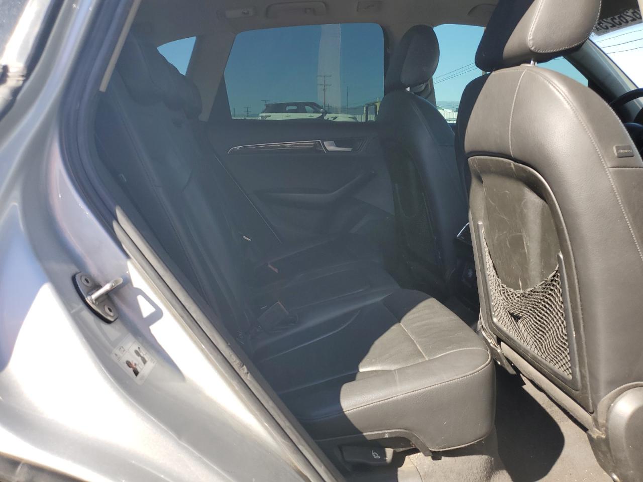 2010 Audi Q5 Premium Plus VIN: WA1LKAFP3AA090817 Lot: 82626525