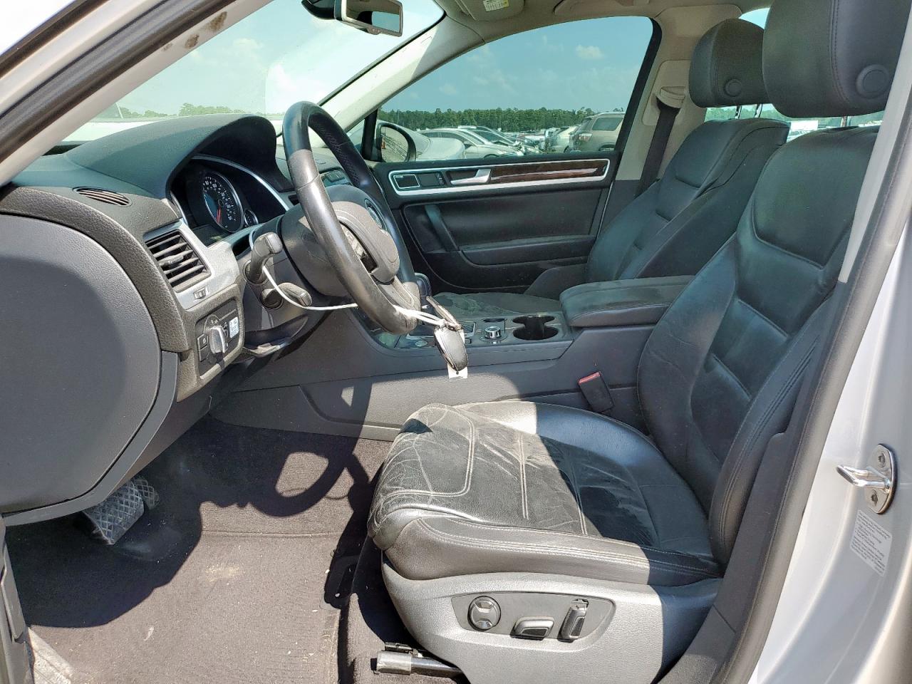 2013 Volkswagen Touareg V6 Tdi VIN: WVGEP9BP0DD013339 Lot: 82204715