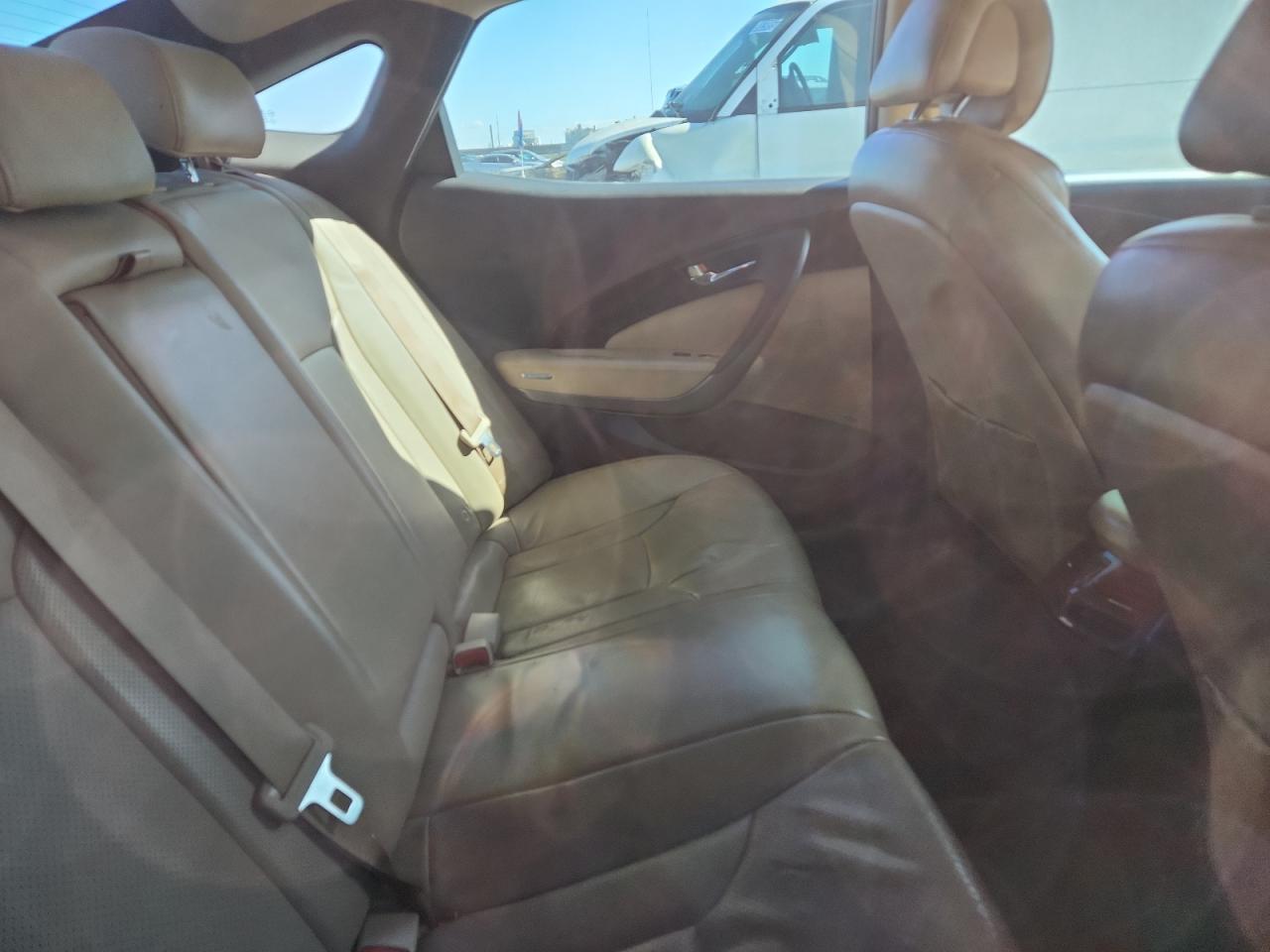 2015 Hyundai Azera VIN: KMHFG4JG5FA439279 Lot: 90951565