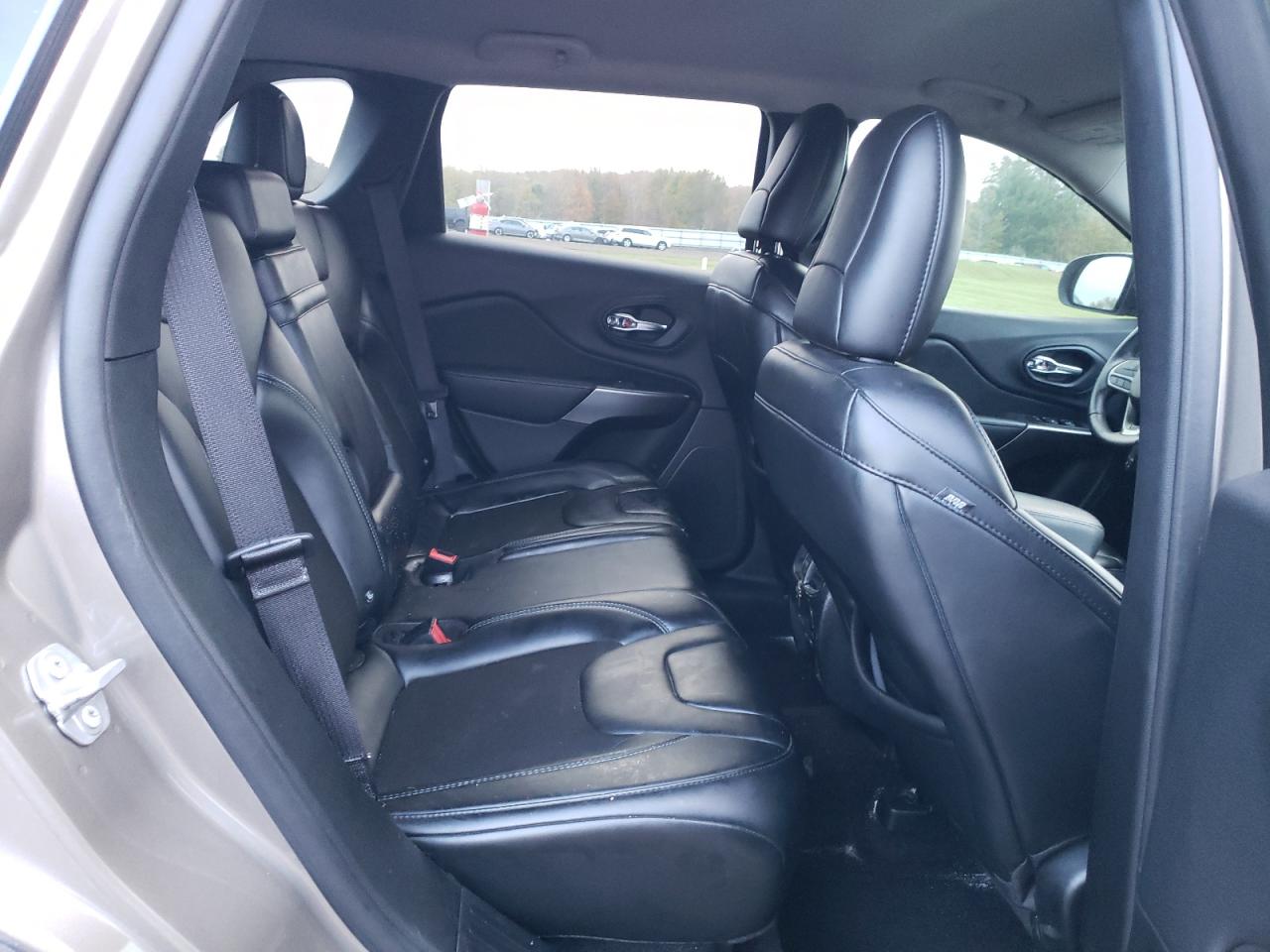 2019 Jeep Cherokee Latitude Plus VIN: 1C4PJMLN9KD163042 Lot: 87186655