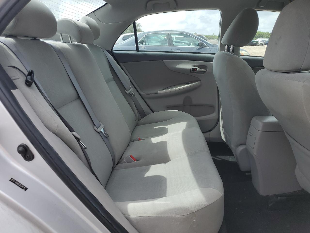 2011 Toyota Corolla Base VIN: 2T1BU4EE1BC607137 Lot: 84991635