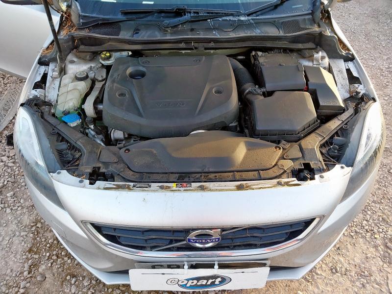 2015 VOLVO V40 SE NAV D3 