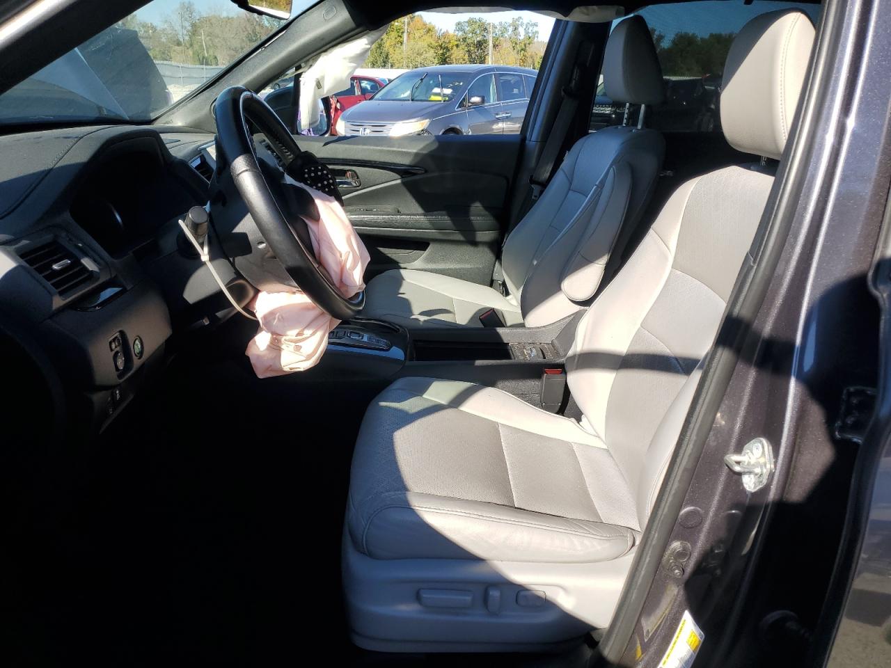 2019 Honda Passport Touring VIN: 5FNYF8H97KB013688 Lot: 89485865