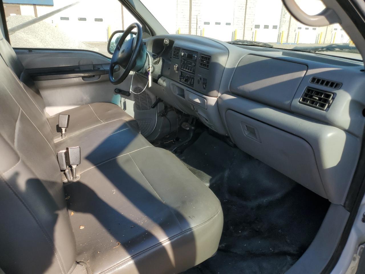 2002 Ford F250 Super Duty VIN: 1FTNF21L32EA33962 Lot: 85117545