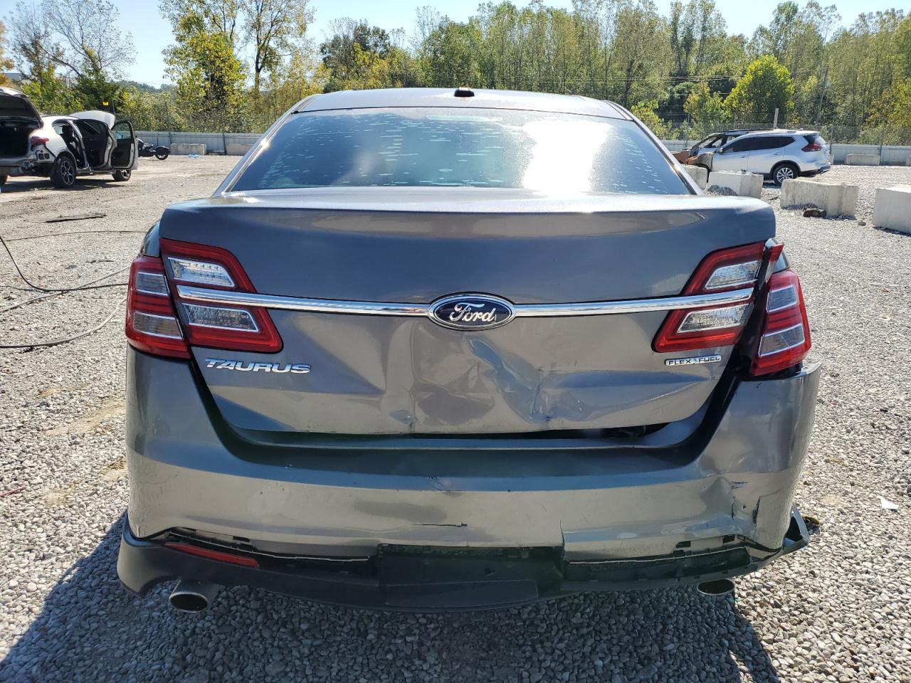 2013 Ford Taurus Se VIN: 1FAHP2D82DG122565 Lot: 84294305