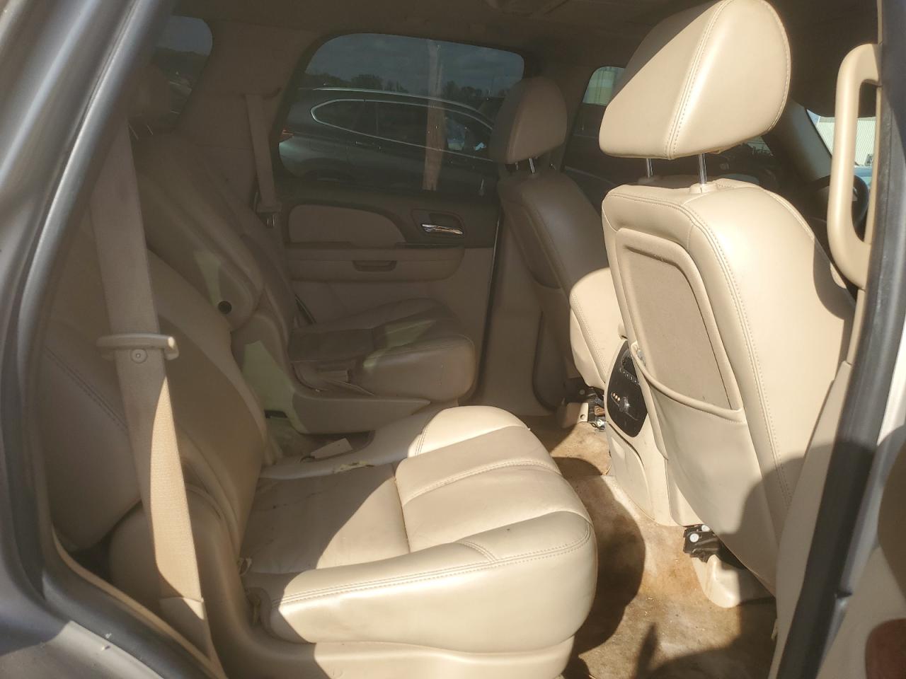 2007 GMC Yukon VIN: 1GKFK13017J279716 Lot: 90905025