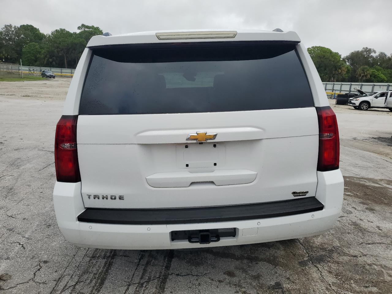 2015 Chevrolet Tahoe C1500 Lt VIN: 1GNSCBKC7FR522526 Lot: 84421915