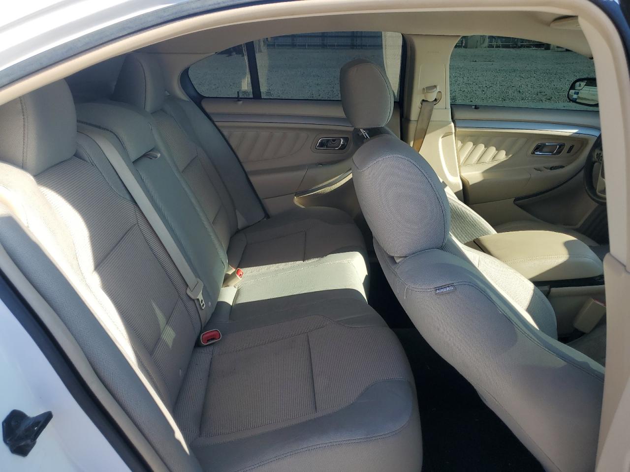 2016 Ford Taurus Sel VIN: 1FAHP2E88GG131712 Lot: 87430915