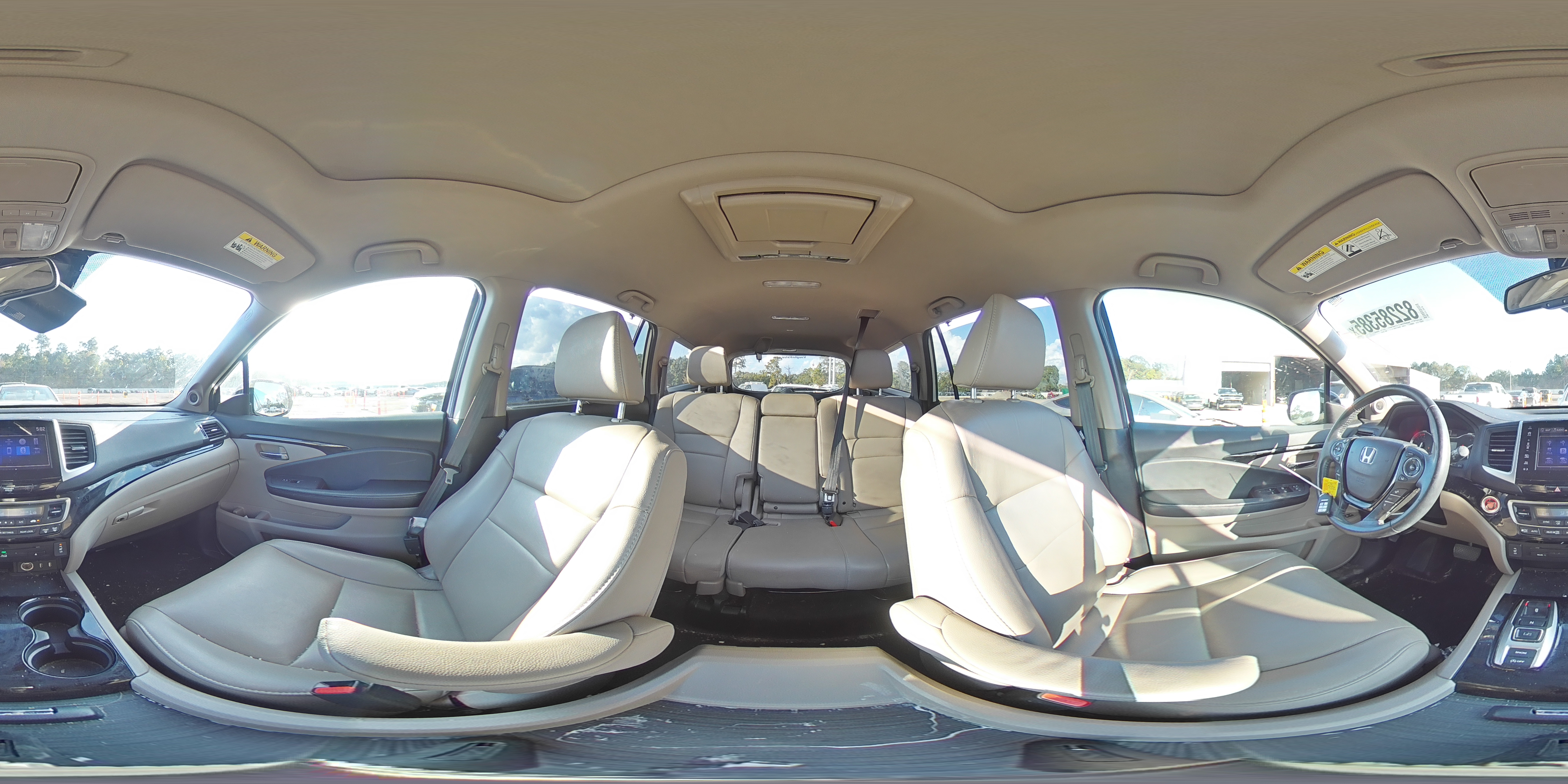 2018 Honda Pilot Touring VIN: 5FNYF5H93JB003463 Lot: 82285385