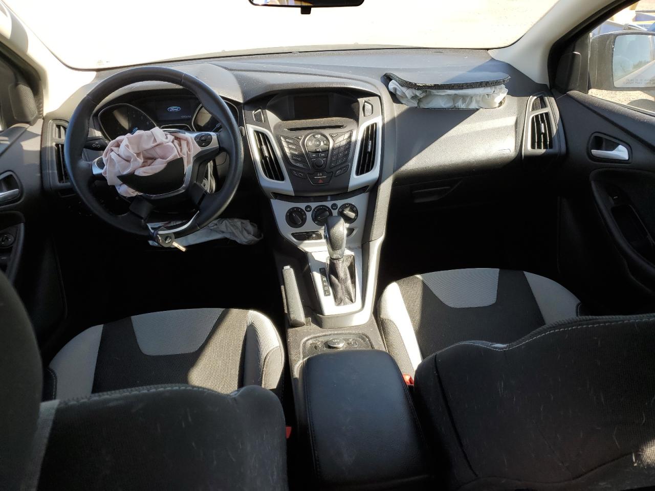 2014 Ford Focus Se VIN: 1FADP3F28EL433763 Lot: 85861195