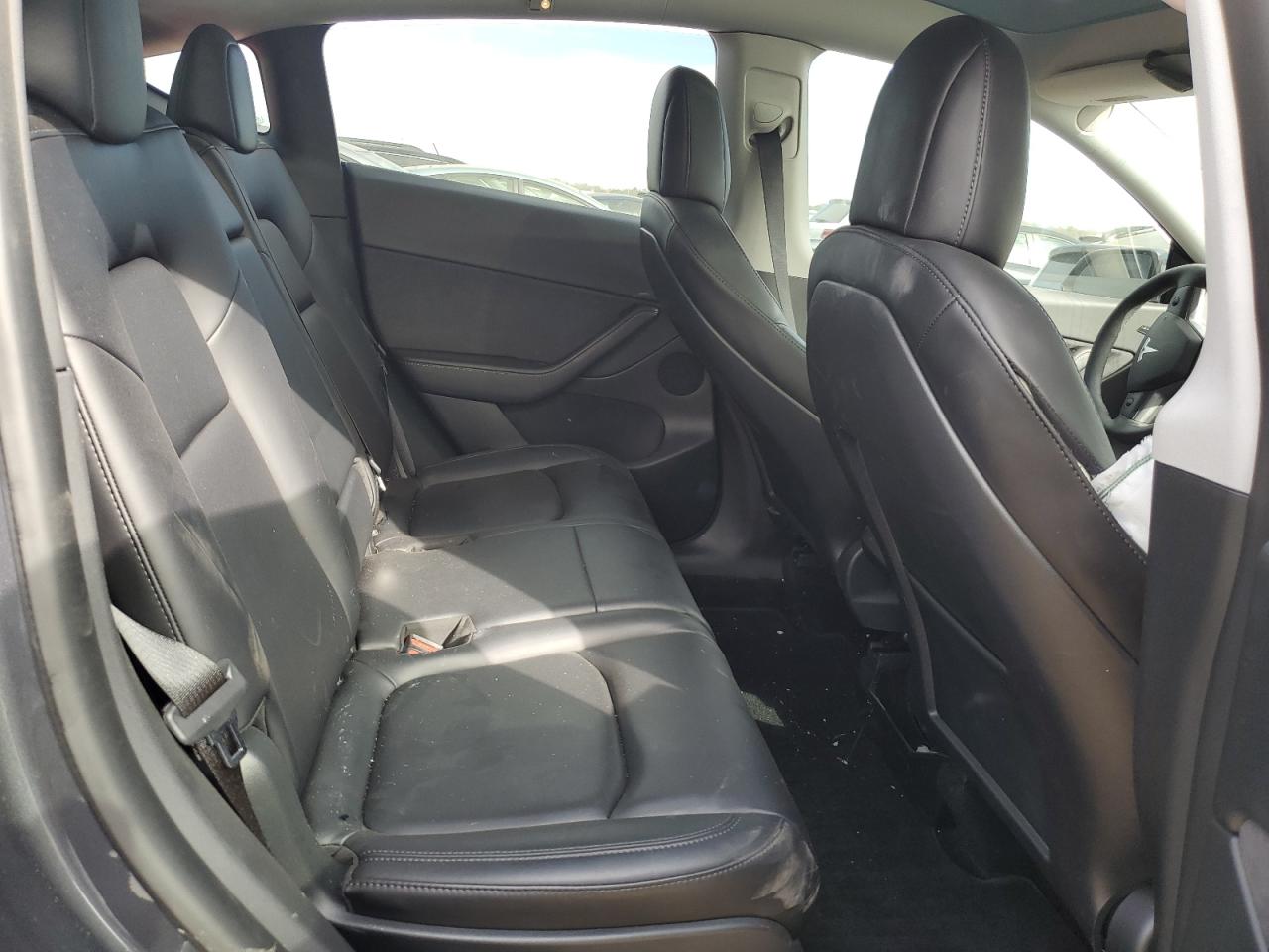 2022 Tesla Model Y VIN: 7SAYGAEE9NF328425 Lot: 87130215