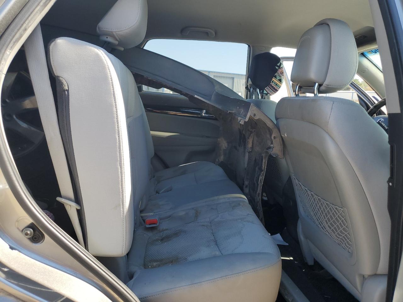 2011 Kia Sorento Base VIN: 5XYKT3A17BG079687 Lot: 86161905