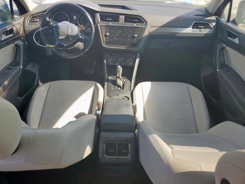  VOLKSWAGEN TIGUAN 2018 Бордовый