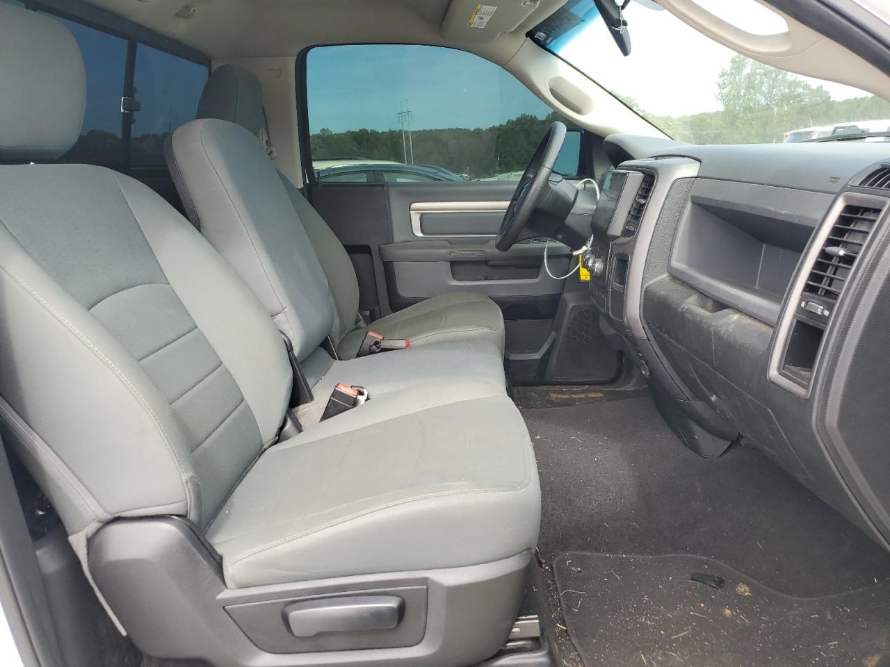2018 Ram 1500 St VIN: 3C6JR6DT6JG202797 Lot: 84656795